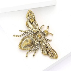 Fashionable Rhinestone Bee Brooch for Women Insect Brooch Dress Suit Pin Acce…