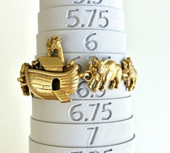 Vintage signed AJC Noah’s Ark gold tone link bracelet animals 7 inches