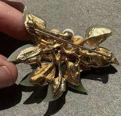 Vintage Swaboda Signed Carved Jade Pearls Gold Leaf Floral Brooch 1960’s