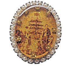 RARE VTG Maximal Art Signed Victorian Christmas Scene Brooch Faux Pearl Frame