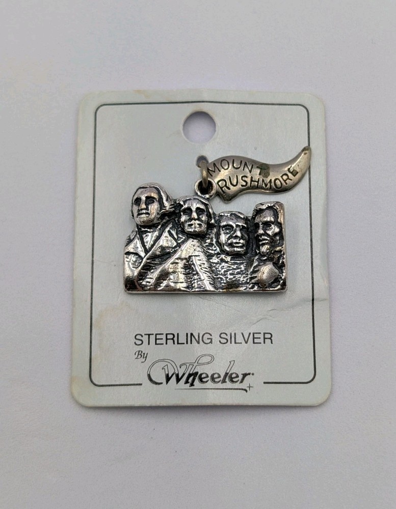 NOS Wheeler Mfg Co. Vtg Sterling Silver Mount Rushmore South Dakota 925 Charm
