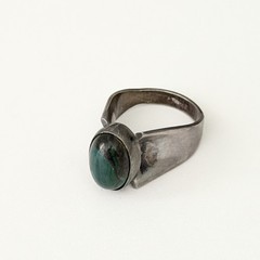 Vintage Israel Modernist Designer 925 Sterling Silver Green Stone Ring Size 7.25