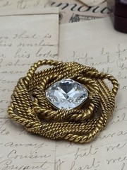 Large Brooch Goldtone Knotted Rope Clear Center Rhinestone VINTAGE 90s