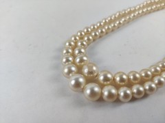 Vintage LAGUNA FAUX PEARL Necklace & Earring Set in Silver Tone