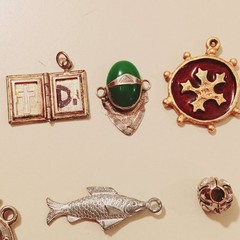 Vintage Silver Tone Charm Lot Yale Padlock Bible Gun Fish Horseshoe Jade Jewelry