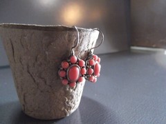 1 Pair Old .75″in Pinkish Flower Style Long Wire