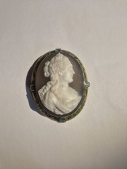Antique Chalcedony Cameo 14K Gold Brooch/Pendant W/enamel & Emeralds