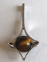 1.5in SMALL VINTAGE STERLING SILVER FINLAND MODERNIST PENDANT TIGER’S EYE ORB