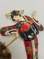 LUNCH AT THE RITZ Geisha Girl Pendant Brooch Hand Painted Fully Articulated