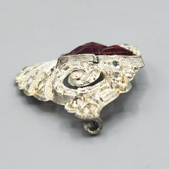 Art Deco Red Art Glass Crystal Accent Pot Metal Silver Tone Dress Clip Brooch