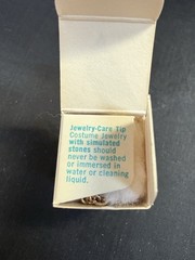 Vintage AVON 1975 Put On The Dog HOT DOG in Bun Pendant Charm Chain Necklace NIB