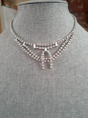 Vintage prong set Rhinestone Festoon Style Statement necklace. 15.5″