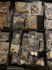 Sarah Coventry Vintage Estate Good Mixed Jewelry Bag Weighs 4 Lbs – 70 Pieces