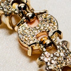 CORO pink confetti Lucite cabochon faux pearl bracelet fold over clasp vintage