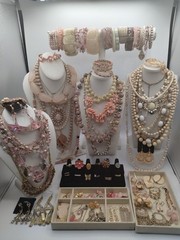 Peaches & Cream Gold Tone Jewelry. All Wearable. Some Branded. 96 PCs Lot #165