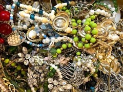 1 Pound Lb Unsorted Jewelry Vintage & New Craft Junk & Wear Resell Mixed Tangled