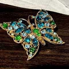 VINTAGE REGENCY SIGNED GOLD GILT TEAL BABY BLUE GREEN RHINESTONE BUTTERFLY