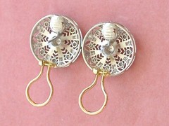 1.52ctw DIAMOND CLUSTER FILIGREE PLATINUM 13/16″ ROUND HUGGIE STUD EARRINGS 1950