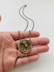 Vintage Victorian Style Cameo Lady Dainty Elegant Bronze Tone Necklace