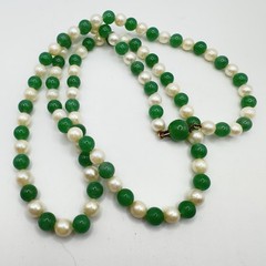Vintage Cultured Pearl & Aventurine Necklace 28 in 7 mm Hidden Clasp 1980s