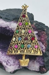 Vintage Hollycraft Christmas Tree Brooch Multicolor Rhinestone Gold Tone Pin