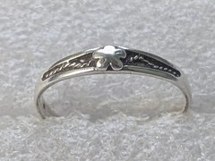 Vintage ring sterling silver 925 Size 7 Wt 1.03g Ukrainian Dainty Flower Band