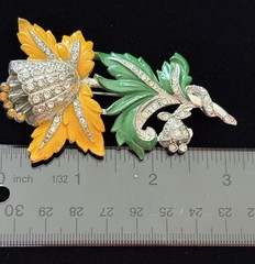 Deco Era vintage pot metal enamel brooch