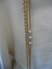 26” LONG 3 STRANDS GOLD TONE CHAINS W FAUX PEARLS NECKLACE #16/7