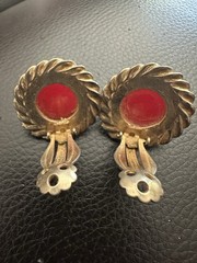 Vintage Bright Red Diamond Cut Plastic Button Clip On Earrings Gold Tone Setting