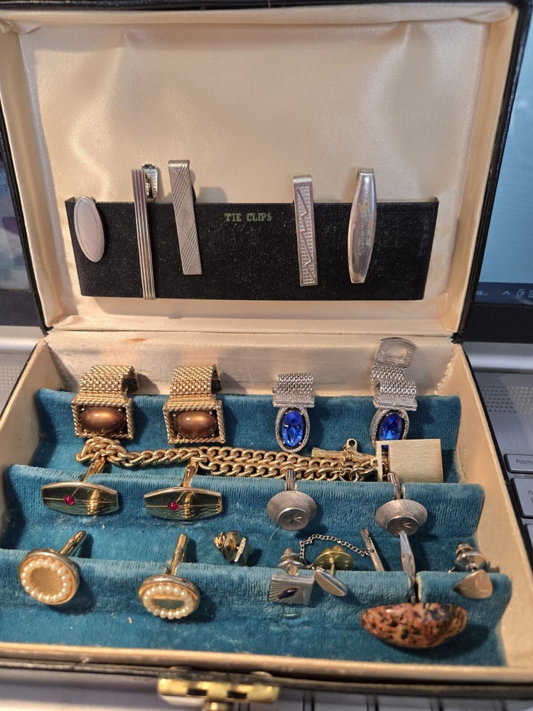 Men’s Swank Jewelry Box With Cuff Links Tie Pins And Clips See Description
