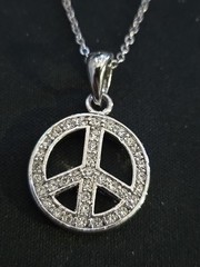 Vintage Lady Remington Lia Sophia Peace Symbol Necklace- Signed