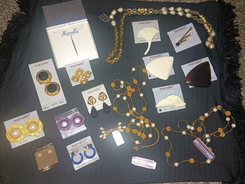 New Marvella Designer Jewelry Lot of 17 Beautiful Pieces!
