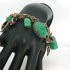 Vintage Gold Tone FOB Bracelet Green Carved Stone Jade‑Style Charms Asian Motif