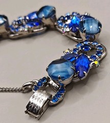 Vintage Juliana D&E 5 Link Bracelet Blue AB Rhinestones Moonglow Cat Eyes Sz 6.5