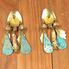 Vintage Unbranded Gold-Tone Dangle Earrings Beaded Stud Back