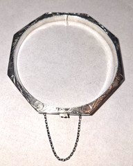 Vintage Handmade Sterling Silver Engraved Design Octagon Bangle Hinge Bracelet