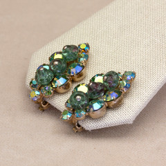 Vintage Gold AB Green Art Glass Rhinestone Leaf Shape Clip-On Earrings