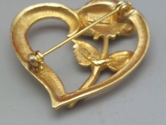 Vintage Gold Tone RDC Brooch Princess Diana Memorial Heart and Stemed Rose 2″