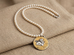 Vintage Angel Tennyo Pearl Necklace
