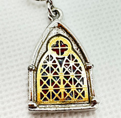 Vintage Sarah Coventry 1977 Pendant Necklace Stained Glass Cathedral Silver Tone