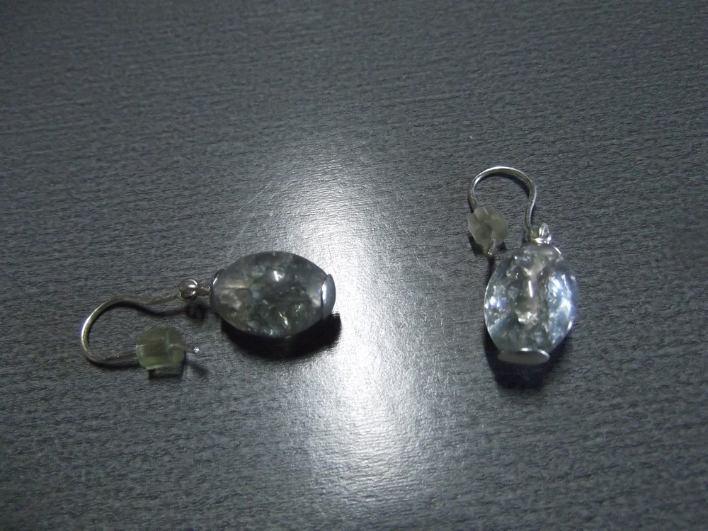 1 Pair Old Dangle Drop Cracked White Glass Pear Shape .75″in Earrings