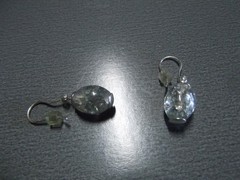 1 Pair Old Dangle Drop Cracked White Glass Pear Shape .75″in Earrings