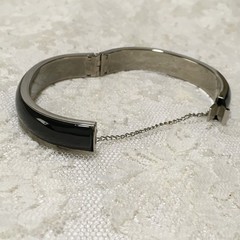 Vintage Black Silver Tone Bangle Bracelet Etched Safety Chain Hinged