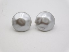 J595-VINTAGE CLIP EARRINGS~SILVER TONE~BUTTON STYLE~CLASSIC~3/4″ WIDE