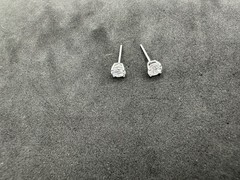 0.68g Vintage Sterling Silver 925 Sparkling Clear Stud Earrings Elegant M