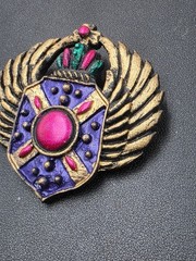 Vintage 1980s Egyptian Revival Winged Shield Brooch – Bold Purple Pink Enamel