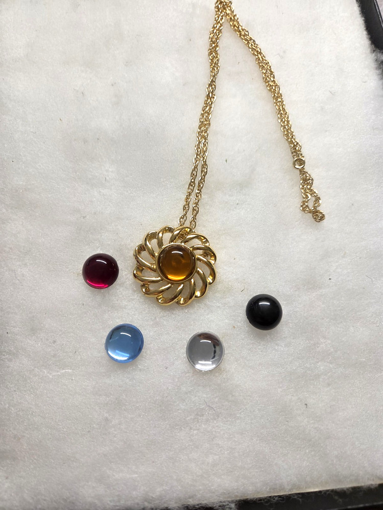 Vtg gold tone mix color changeable cabochon Flower Necklace Pin