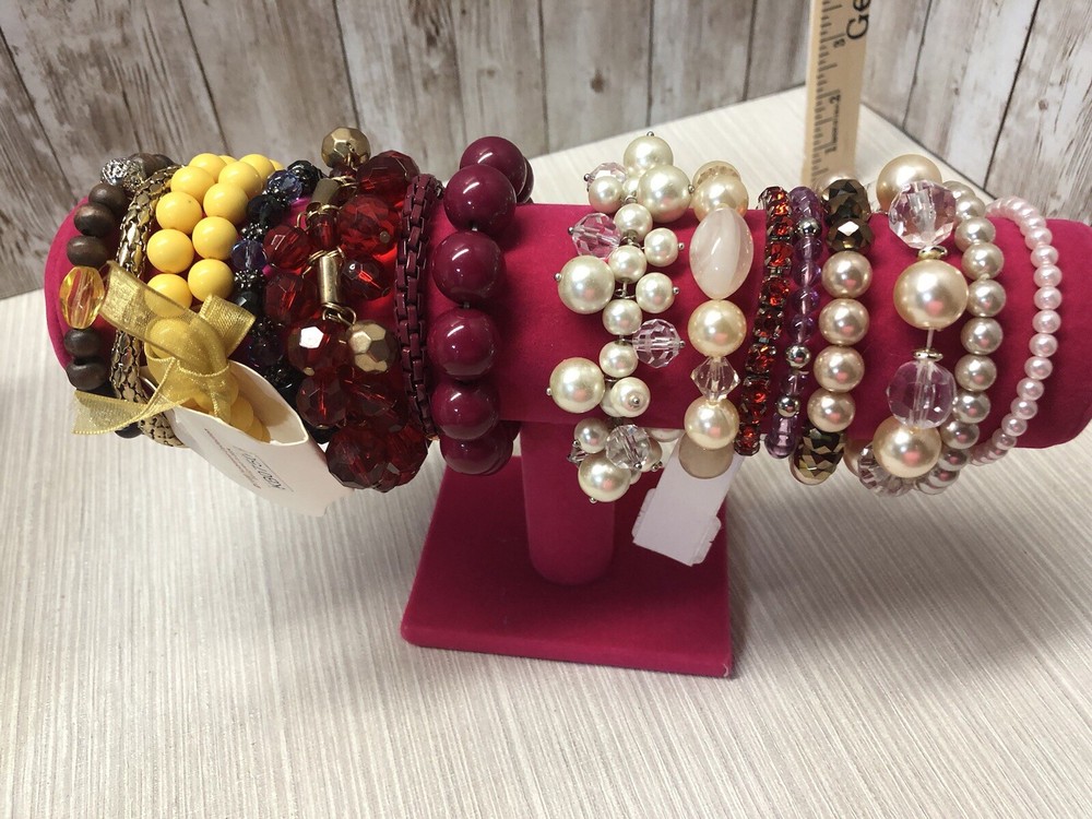 15 Vintage Womens Bracelets Assorted Shades Styles Beads & Free Shipping
