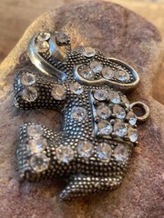 VTG rhinestone zinc alloy elephant pendant keychain charm Adorable 2 1/8L X 1.5T