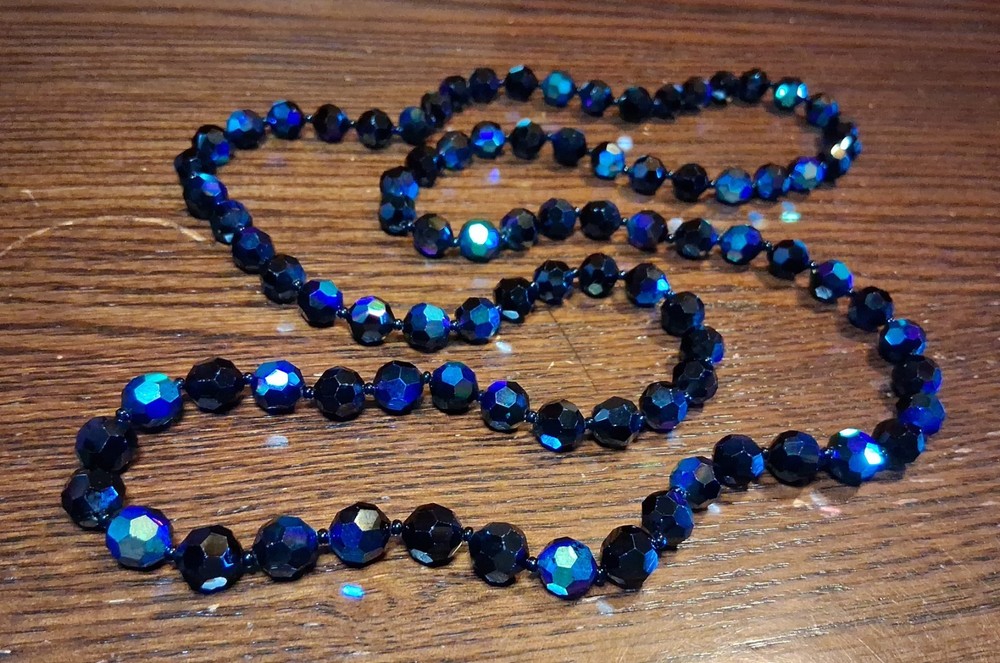 Vintage Black Faceted Glass Bead Strand Necklace 40″ 10mm AB See Pics/Descrip